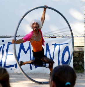 Manu and his hoop